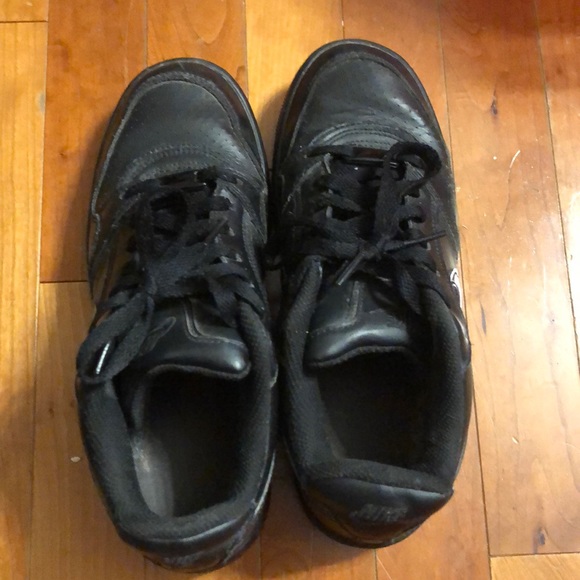 Nike black sneakers - Picture 4 of 5